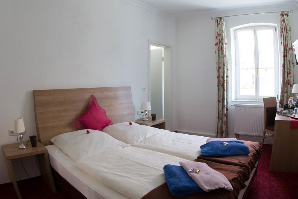 Boutiquehotel Goldene Rose - Self-Check-In Rothenburg ob der Tauber Exterior photo